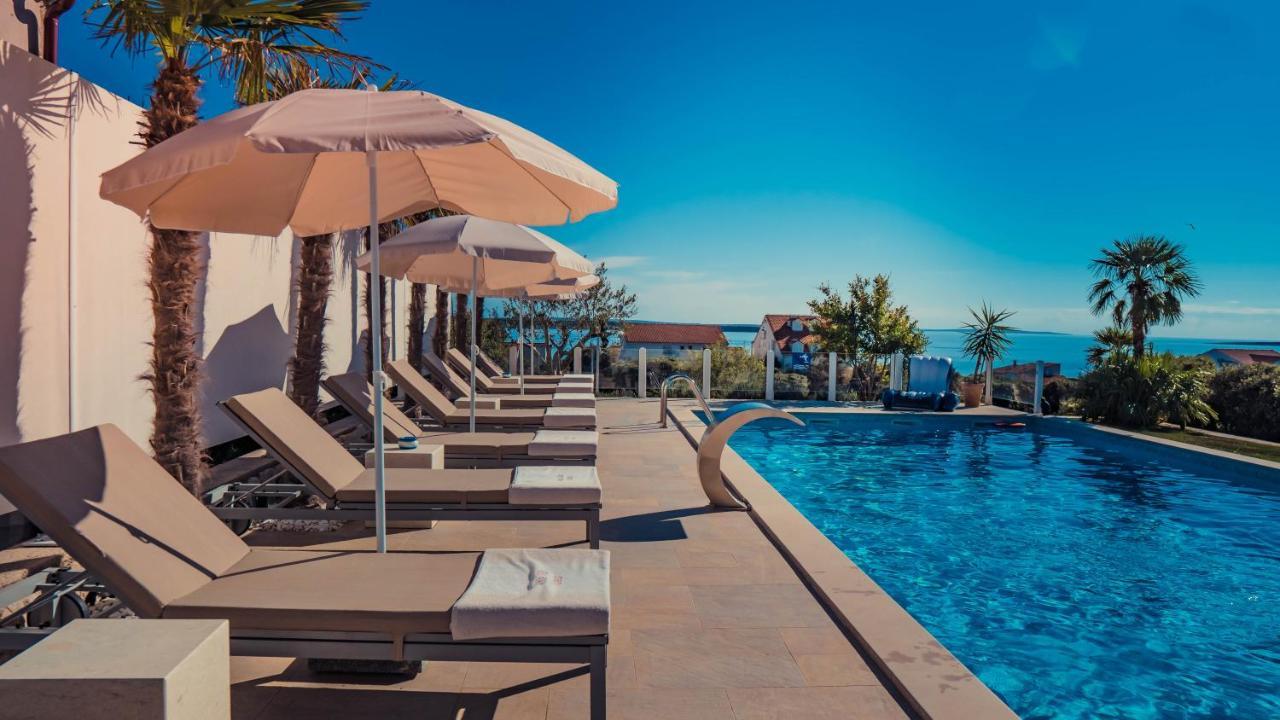 Luxury Apartments White Villa Violeta มันเดร ภายนอก รูปภาพ