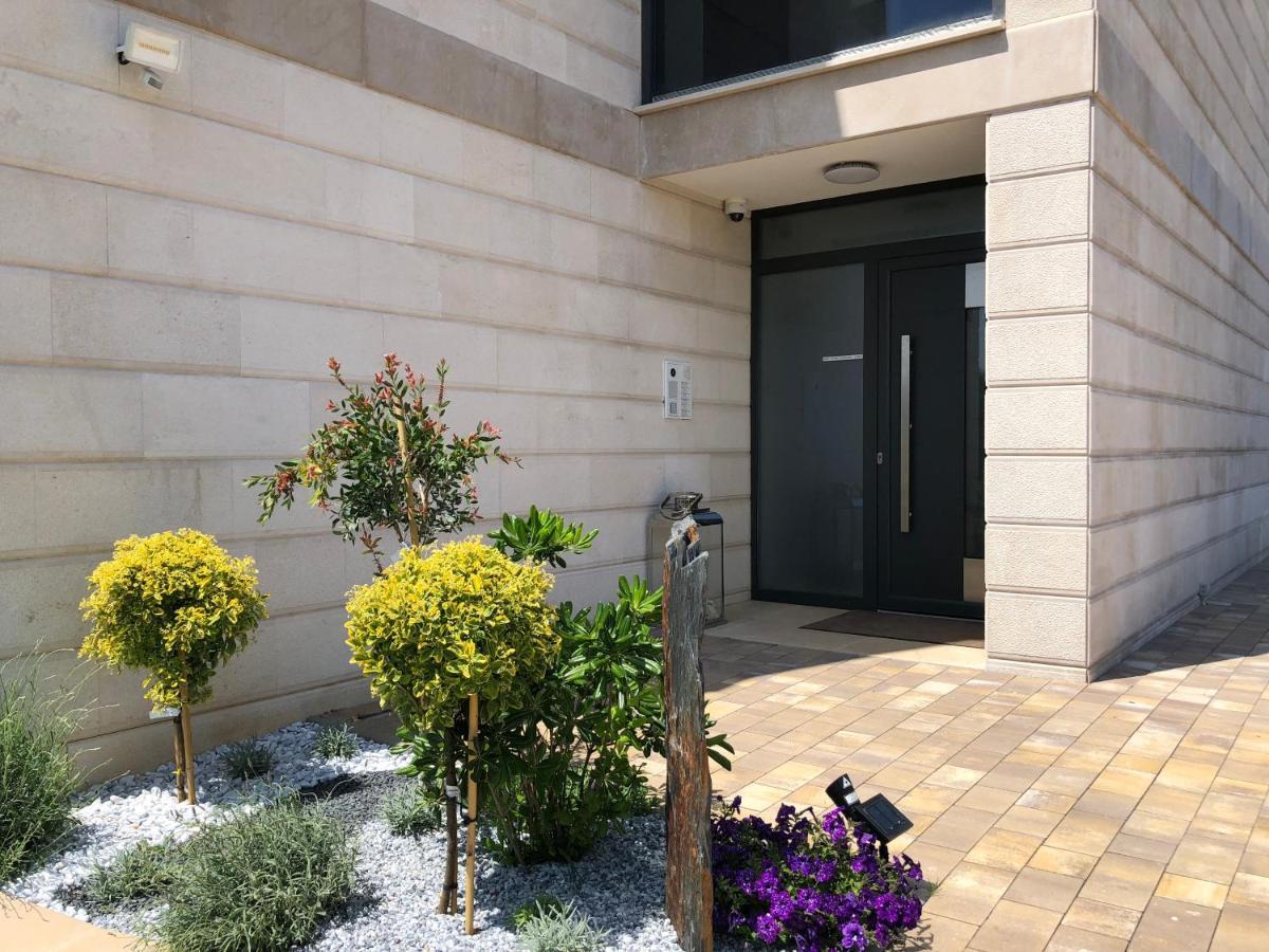 Luxury Apartments White Villa Violeta มันเดร ภายนอก รูปภาพ